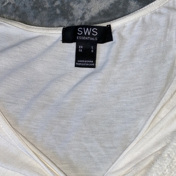 WHITE SHIRTS!! - Picture 6 of 7